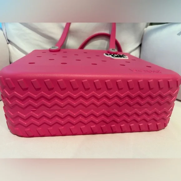 BOGG BAG Pink Travel Tote - Picture 9 of 9